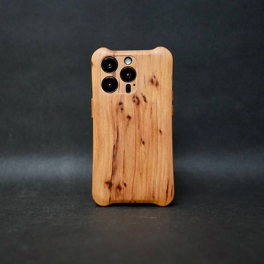 iPhone Taiwanese cypress heavy oil all solid wood mobile phone case wooden button type