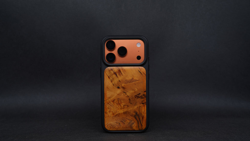 【國產材】台灣鳳尾黃檜 iPhone 17系列 MagSafe 實木防摔手機殼｜可客製選料