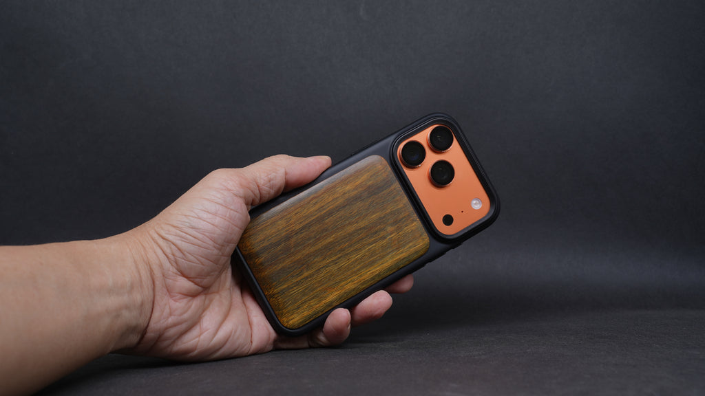 【進口材】綠檀木 iPhone 17系列 MagSafe 實木防摔手機殼｜可客製選料