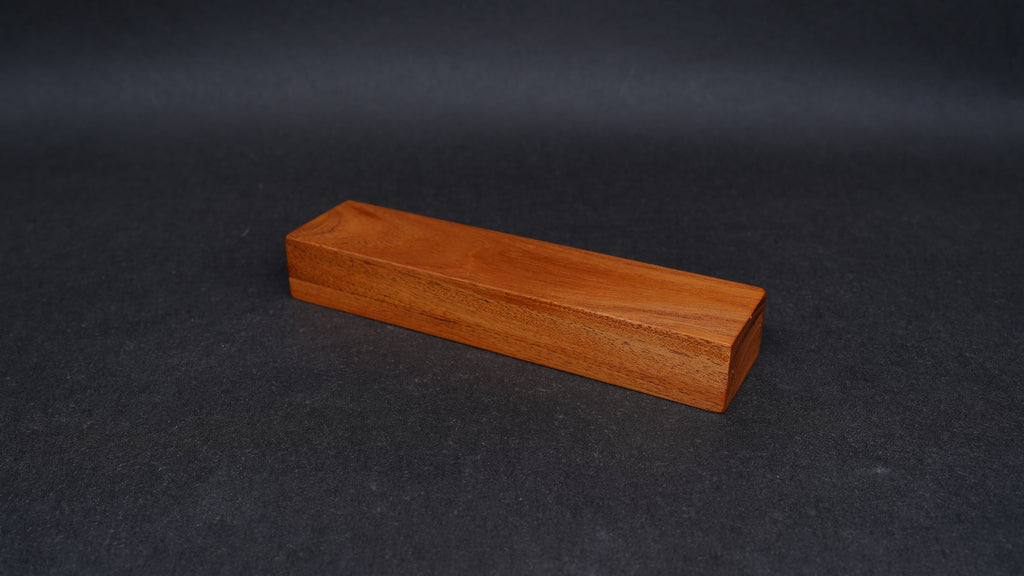 帷言立木鋼珠筆｜鐵刀木筆身・花梨瘤筆夾・桃花心木盒