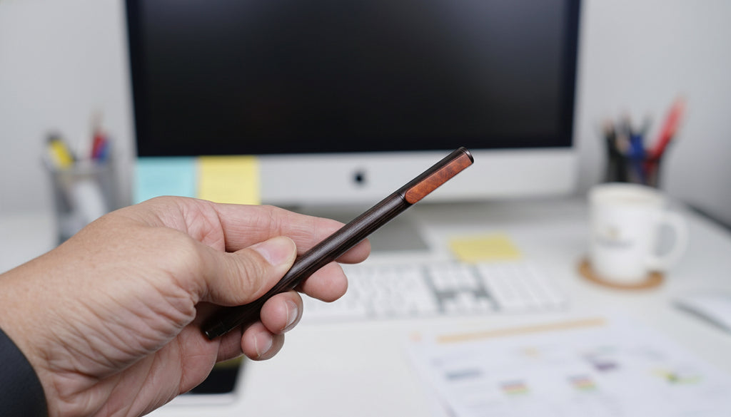 帷言立木鋼珠筆｜鐵刀木筆身・花梨瘤筆夾・桃花心木盒