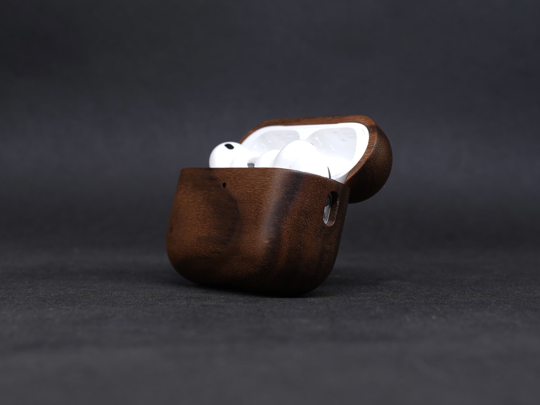 【進口材】AirPods系列 全實木保護殼 - 胡桃木