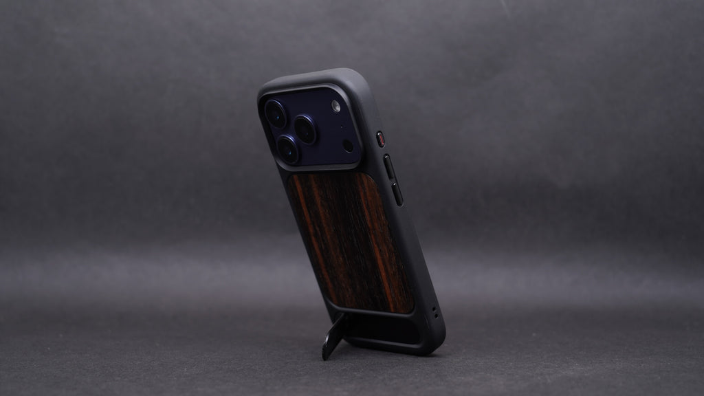 「隱鋒」黑檀木 iPhone 17 Pro MagSafe 支架殼