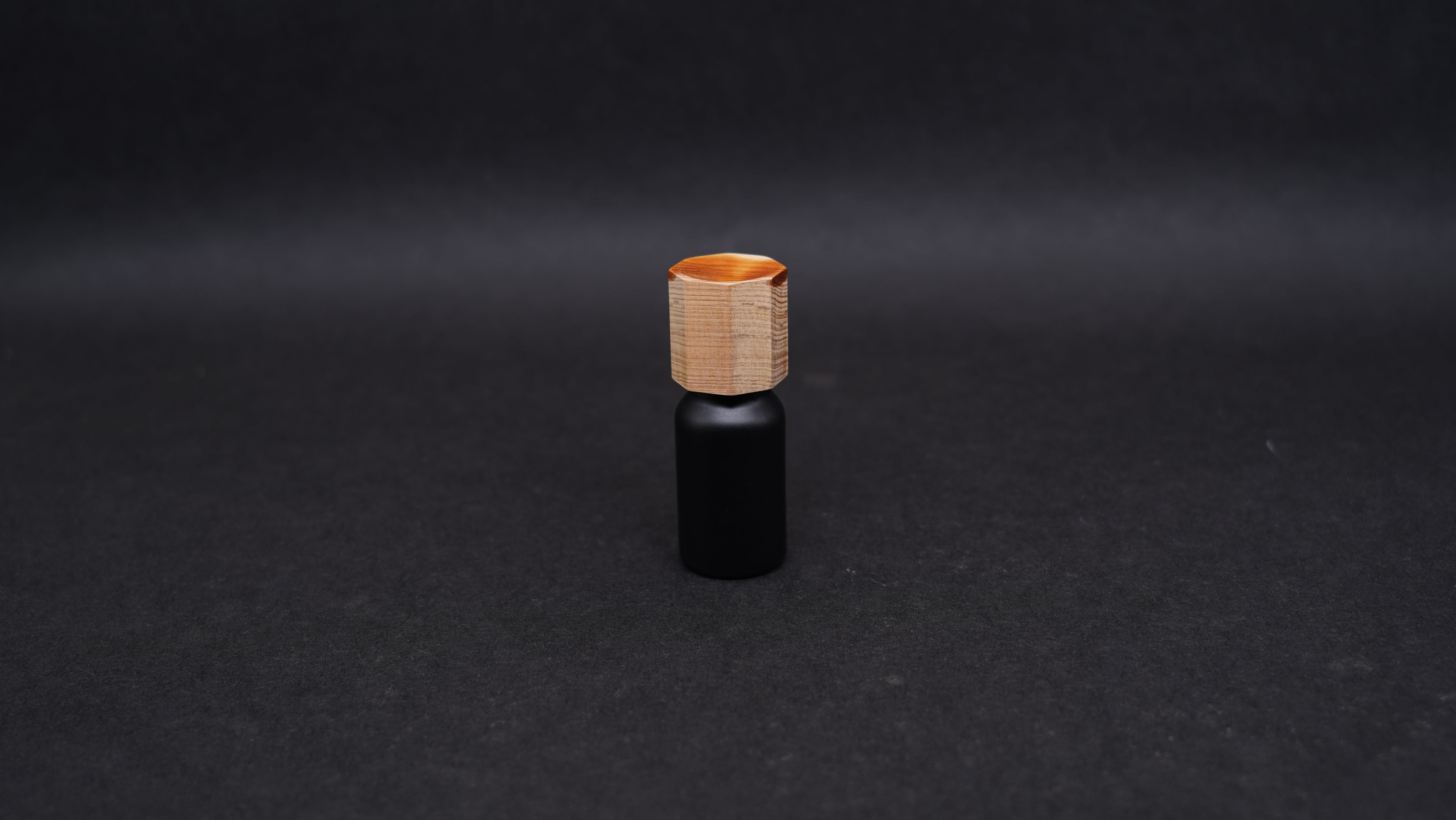 一蓋永續 台灣檜木擴香精油組