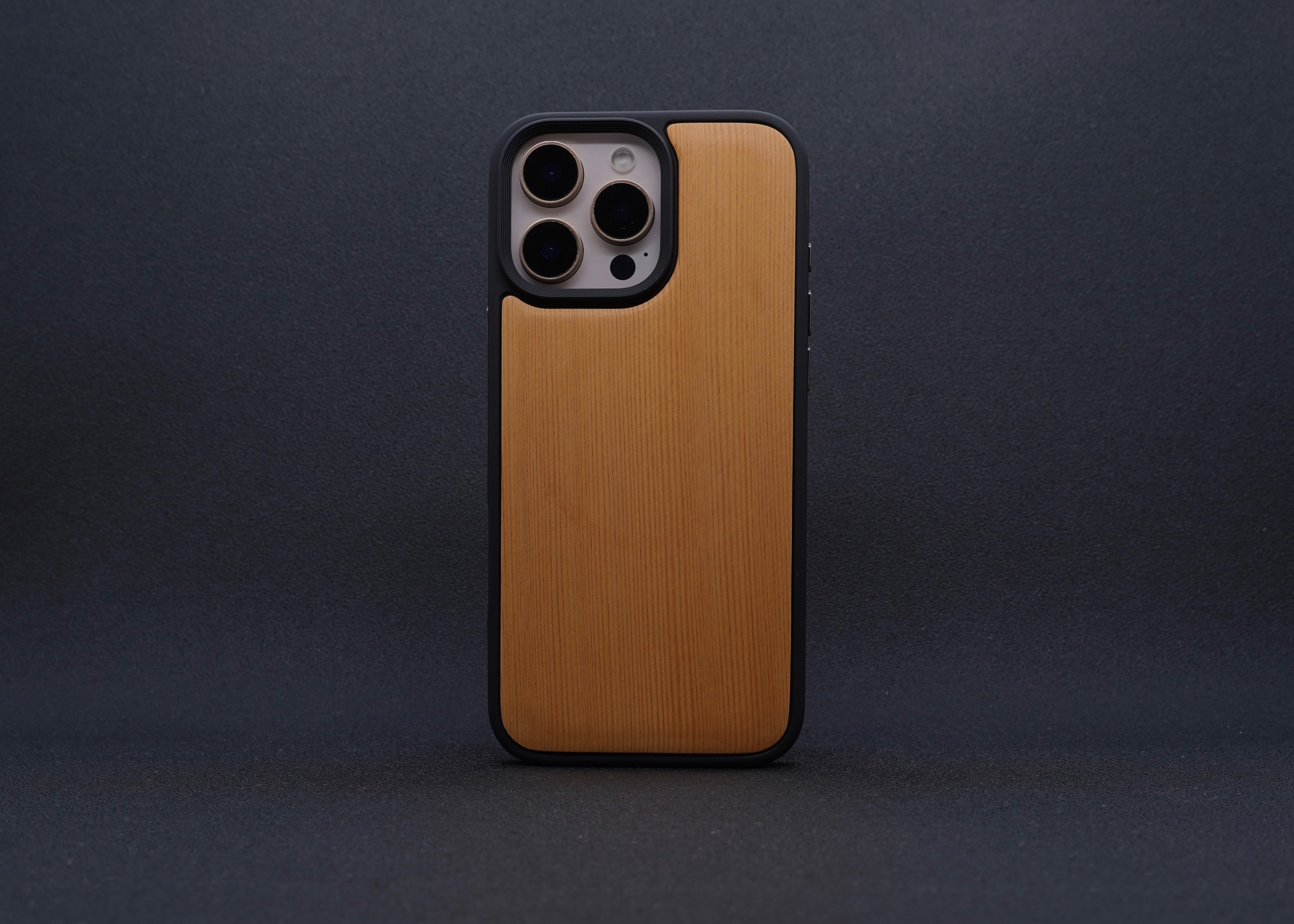 【國產材】台灣檜木 iPhone 11~16 系列 實木手機殼