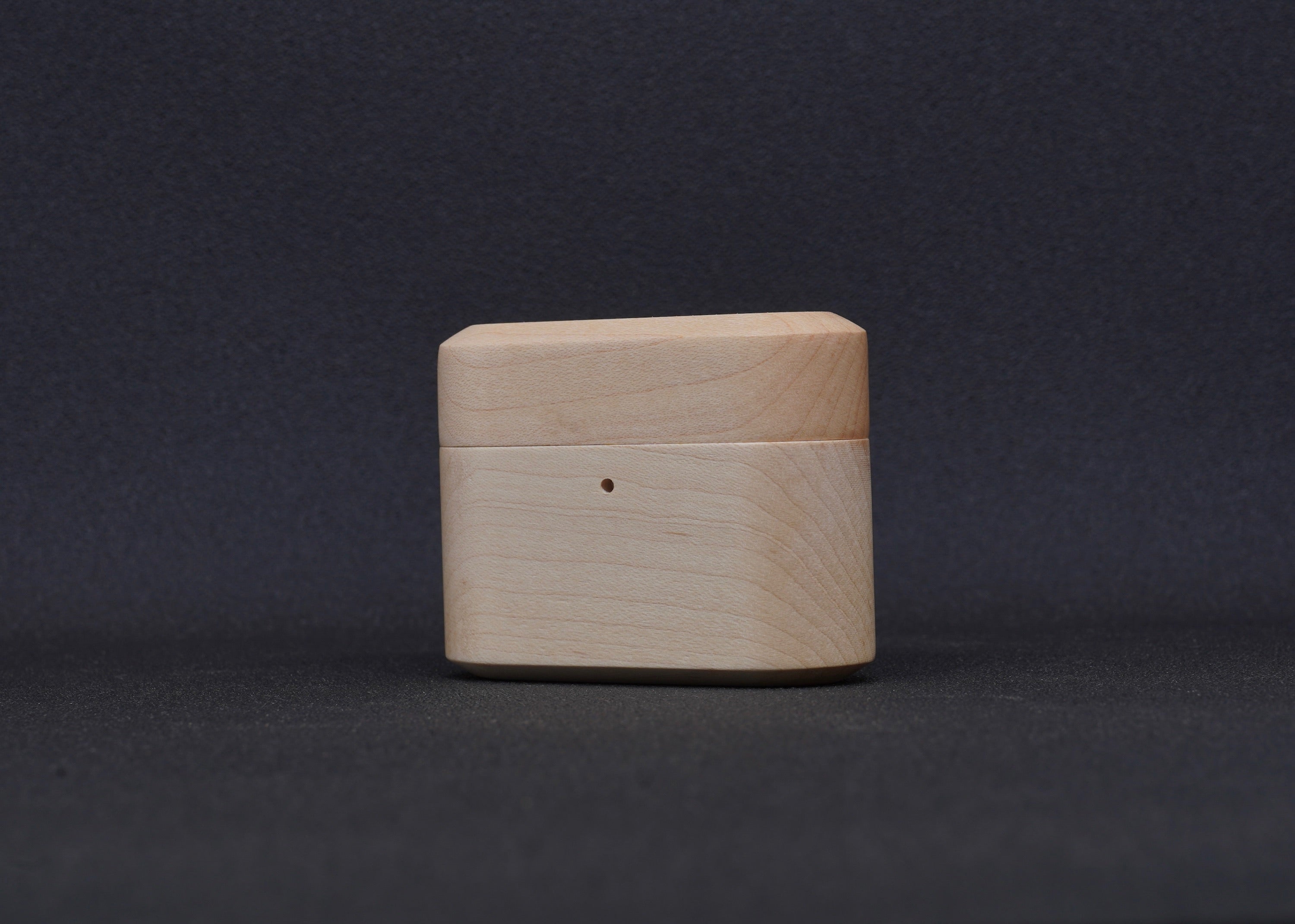 楓木 AirPods 木製保護殼（入門款）