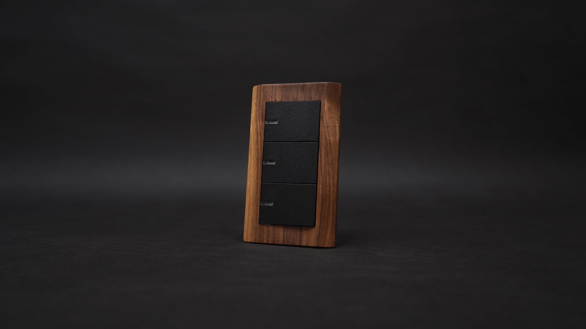 【進口材】Bark系列-胡桃實木開關面板