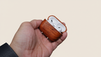 花梨木 AirPods 保護殼海報