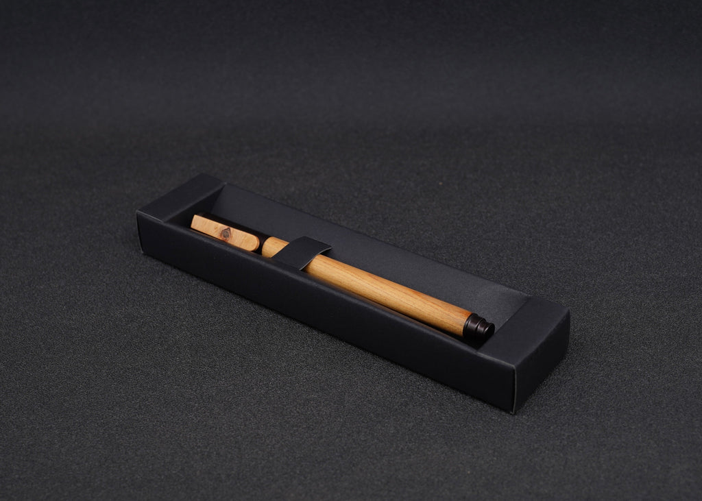 台灣檜木島嶼木鋼珠筆與黑色紙盒