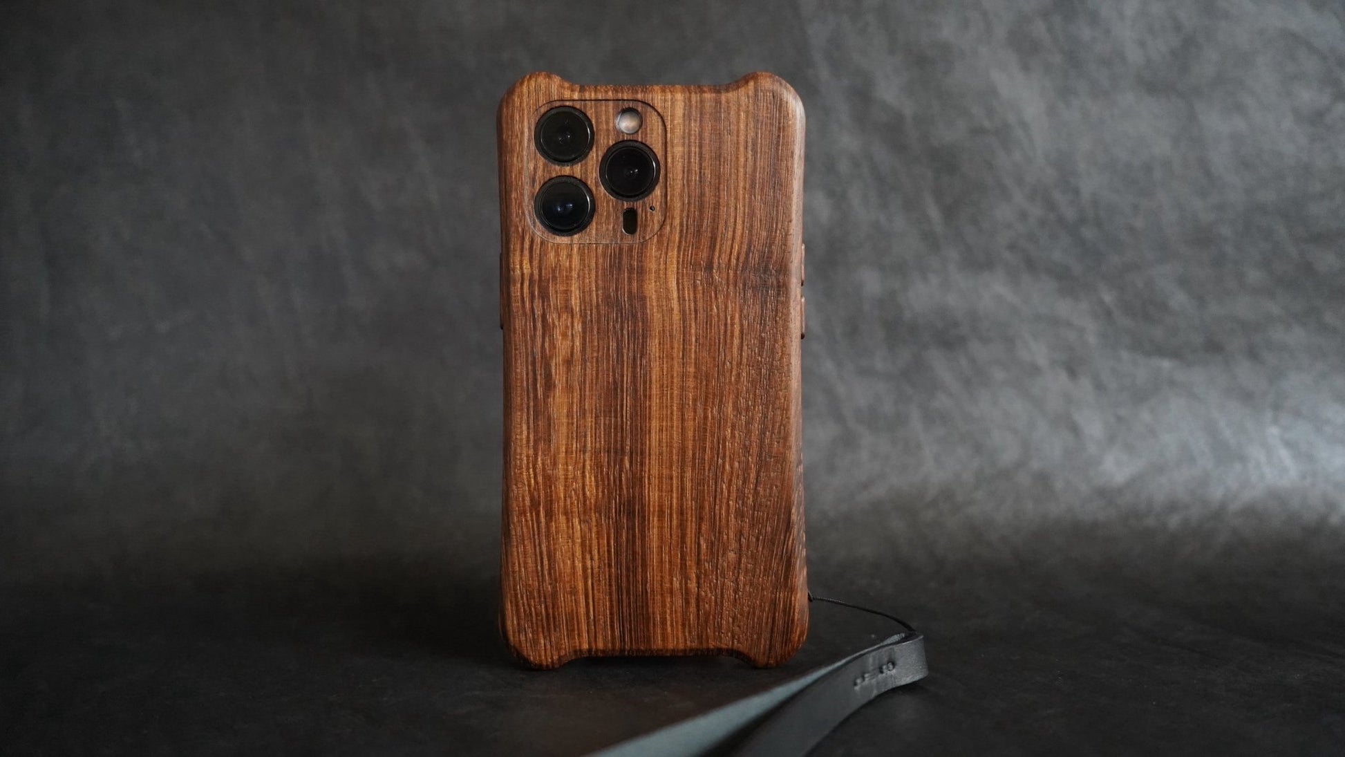 Wood Case for iPhone Walnut 全實木 胡桃木外殼 - 我的商店